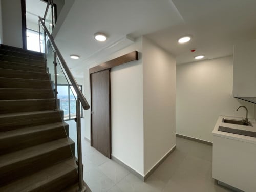 CHEAP PRICE!!!Selling ONLY 75,000$ LOFT Unit 2 Beds and 2 Baths in Urban Village Phase 2