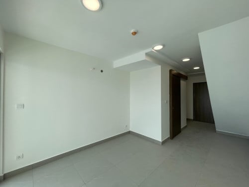 CHEAP PRICE!!!Selling ONLY 75,000$ LOFT Unit 2 Beds and 2 Baths in Urban Village Phase 2