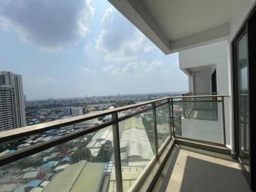 CHEAP PRICE!!!Selling ONLY 75,000$ LOFT Unit 2 Beds and 2 Baths in Urban Village Phase 2