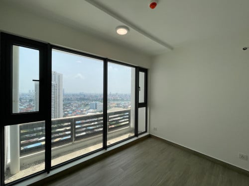 CHEAP PRICE!!!Selling ONLY 75,000$ LOFT Unit 2 Beds and 2 Baths in Urban Village Phase 2
