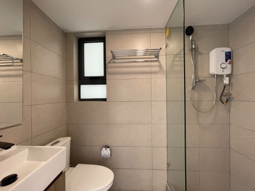 CHEAP PRICE!!!Selling ONLY 75,000$ LOFT Unit 2 Beds and 2 Baths in Urban Village Phase 2