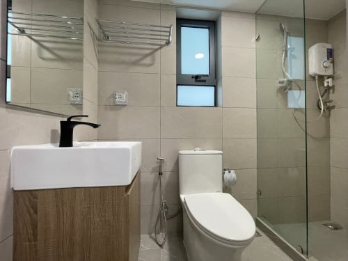 CHEAP PRICE!!!Selling ONLY 75,000$ LOFT Unit 2 Beds and 2 Baths in Urban Village Phase 2