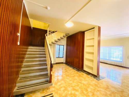 Commercial Villa For Rent In BKK1 Good For Clinic Company International School