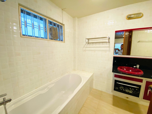 Commercial Villa For Rent In BKK1 Good For Clinic Company International School