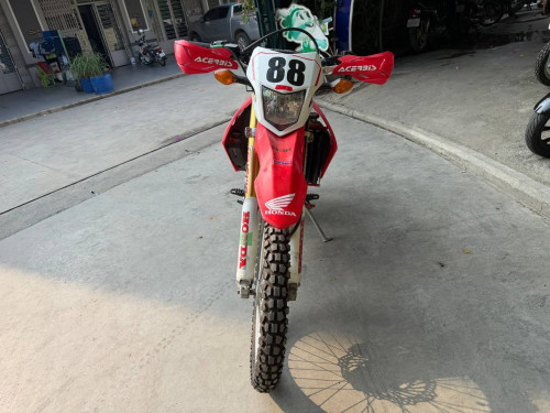 CRF250L ទើបមកដល់ពីប្រទេសជប៉ុនមកឃ្លាំងយើងខ្ញុំ