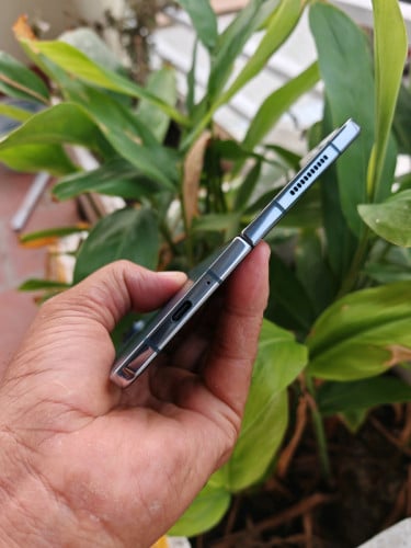 Fold4 12g/256g(Sim1&eSim)វៃដូរបាន👉$415