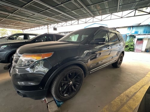 Ford 2013 Full option ឡានម្ចាស់ផ្ទាល់ឡានមូលអត់មានបុក ម៉ាសុីនប្រអប់លេខនៅថ្មីមិនដែរធ្វើ កៅអី 3ជួរ