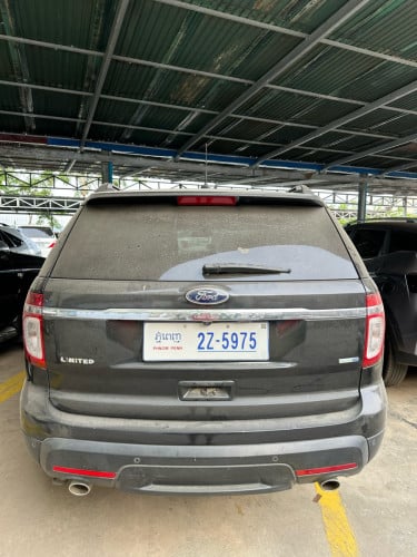 Ford 2013 Full option ឡានម្ចាស់ផ្ទាល់ឡានមូលអត់មានបុក ម៉ាសុីនប្រអប់លេខនៅថ្មីមិនដែរធ្វើ កៅអី 3ជួរ