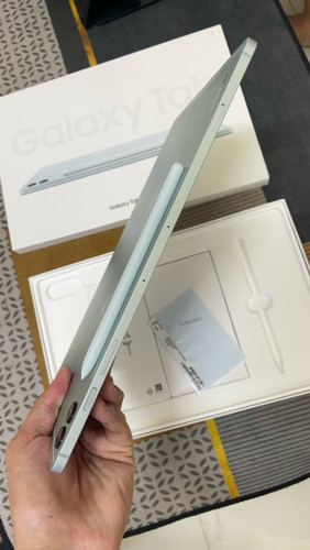 Galaxy Tab S9 FE Plus 8G Green 128G 99% 269$