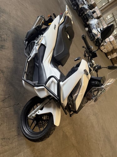 GLK MOTO 2027 ADV