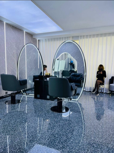 Hair salon for sale美发店转让