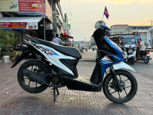 Honda Beat 2024 1ទឹកស្លាកលេខ ភ្នំពេញ