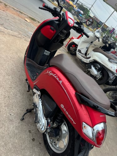 Honda Scoopy 2020