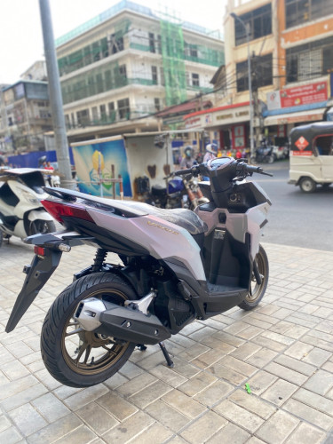 Honda Vario 2025 ក្រដាស់ពន្ធ