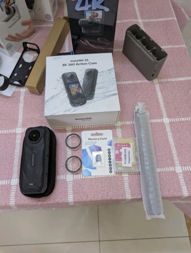 Insta360 X5 មួយទឹក 99%