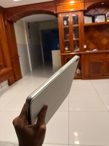 iPadAir 13inch M3លក់full set Kwyboard Original
