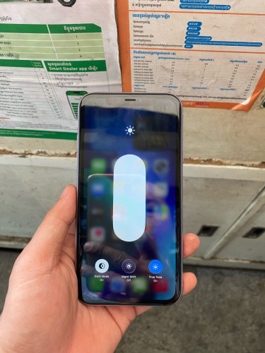 iPhone 11 64G សំនុំហ្សុីនស្អាត98%