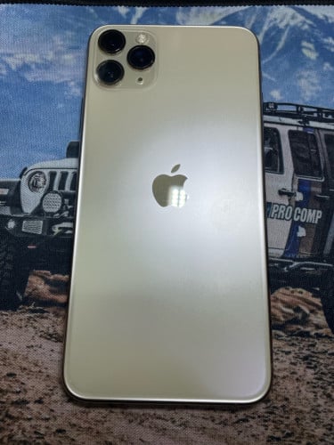 iPhone 11 Pro Max លក់ខាត