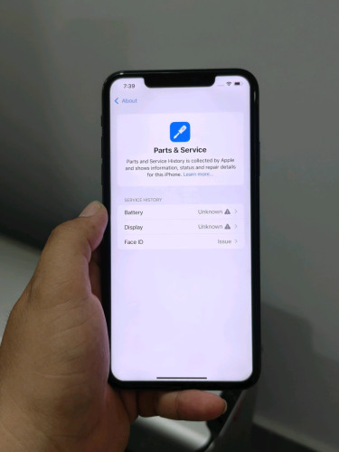 iPhone 11 Pro max 64g តួ95% អេក្រង់ថ្មី អត់ស្កេន