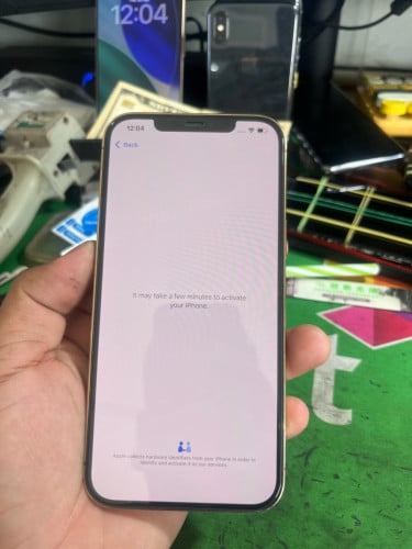 Iphone 12 pro max gold