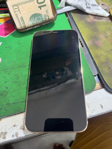 Iphone 12 pro max gold