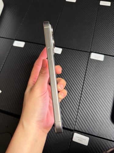 IPhone 15Promax មួយ​ទឹក​ សំនុំ​ហ្សុីន​ អត់​ធ្លាប់​ជួសជុល​
