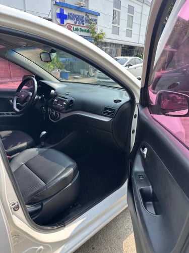 Kia morning 012សាំងសុត​ សោរកាច់