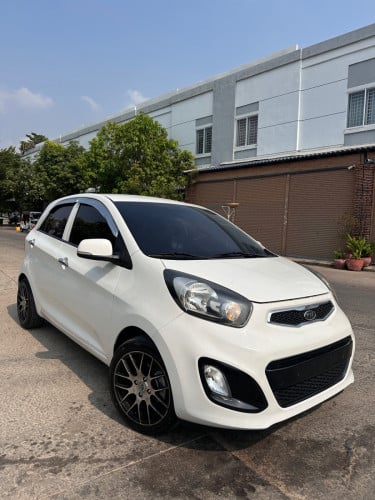 Kia morning 012សាំងសុត​ សោរកាច់