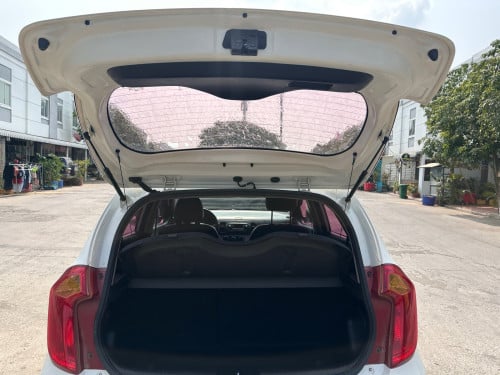 Kia morning 012សាំងសុត​ សោរកាច់
