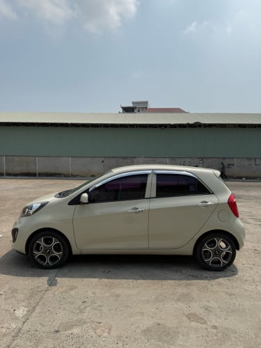Kia morning 2015 full smart key ឡានស្អាត អត់បុកប៉ះ អត់ស្ងោរដូចពណ៌ ធានា ២ ខែគ្រប់យ៉ាង
