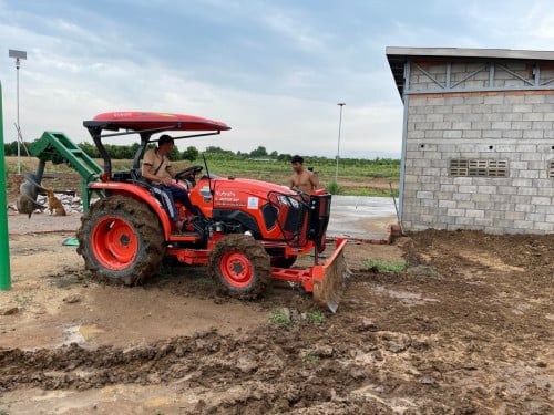 Kubota L4018SP for sale - 95% condition (import tax included)