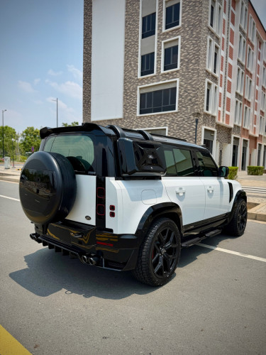 landrover defender D240 110SE ,ក្រដាស​ពន្ធ​ full options