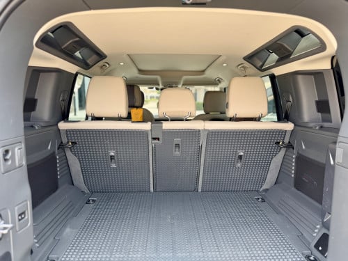 landrover defender D240 110SE ,ក្រដាស​ពន្ធ​ full options