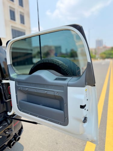 landrover defender D240 110SE ,ក្រដាស​ពន្ធ​ full options
