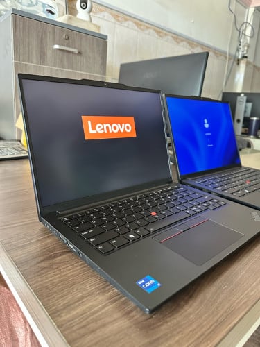 Lenovo ThinkPad E14 Gen5 99% i7-1355U 8Gb 477GB