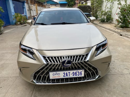 Lexus ES300h ឆ្នាំ2014 full option up 025