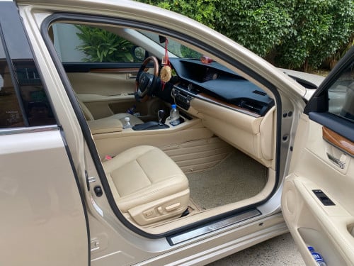 Lexus ES300h ឆ្នាំ2014 full option up 025