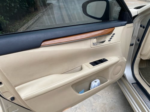 Lexus ES300h ឆ្នាំ2014 full option up 025