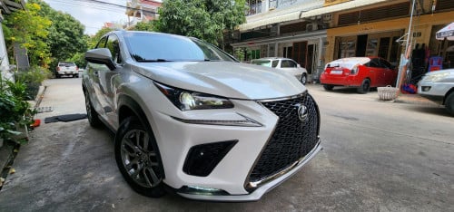 LEXUS NX200T.  P1 15. 31500ចរចា.