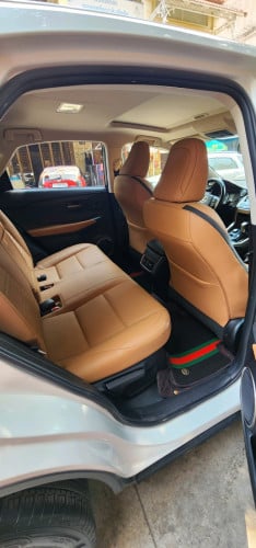 LEXUS NX200T.  P1 15. 31500ចរចា.