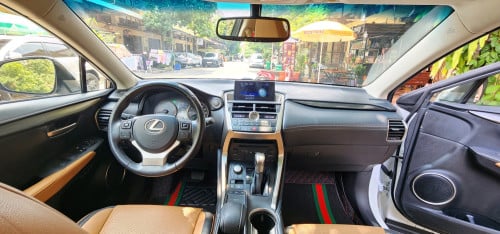 LEXUS NX200T.  P1 15. 31500ចរចា.