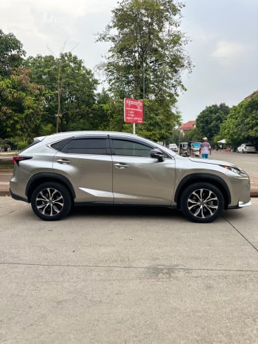 Lexus NX200t 2015 Fsport ម្ចាស់​ដើម​ទី1