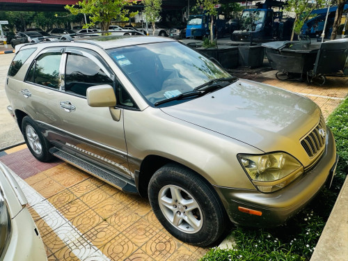 Lexus RX300 ឆ្នាំ2002 P1