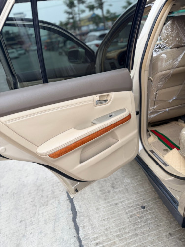 Lexus RX330 2004 ធម្មតា​ ប៉ុងពីរ​ ផ្លាក​លេខ​ភ្នំពេញ​2AG