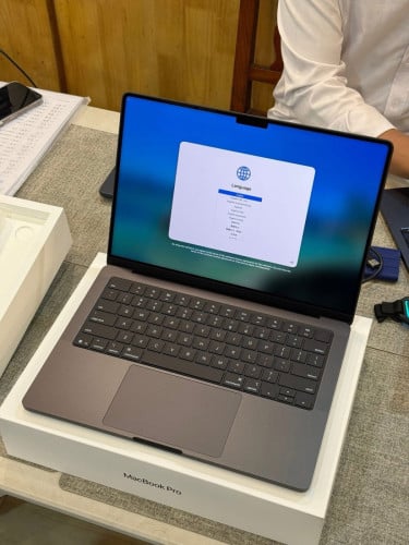 MacBook Pro 14” M4 Pro 24GB 512GB