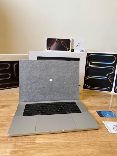 MacBook Pro 16" M4 Pro, 24GB, 512GB