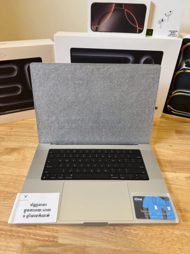 MacBook Pro 16" M4 Pro, 24GB, 512GB