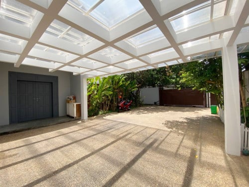 Modern 6-Bedroom Villa for Rent at Tuol Kork