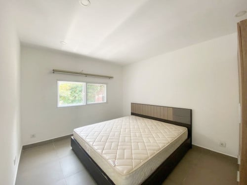 Modern 6-Bedroom Villa for Rent at Tuol Kork