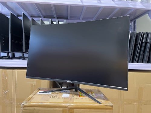 Monitor 27"​ FHD​ Curved (អេក្រង់​កោង) មួយទឹកស្អាតៗ